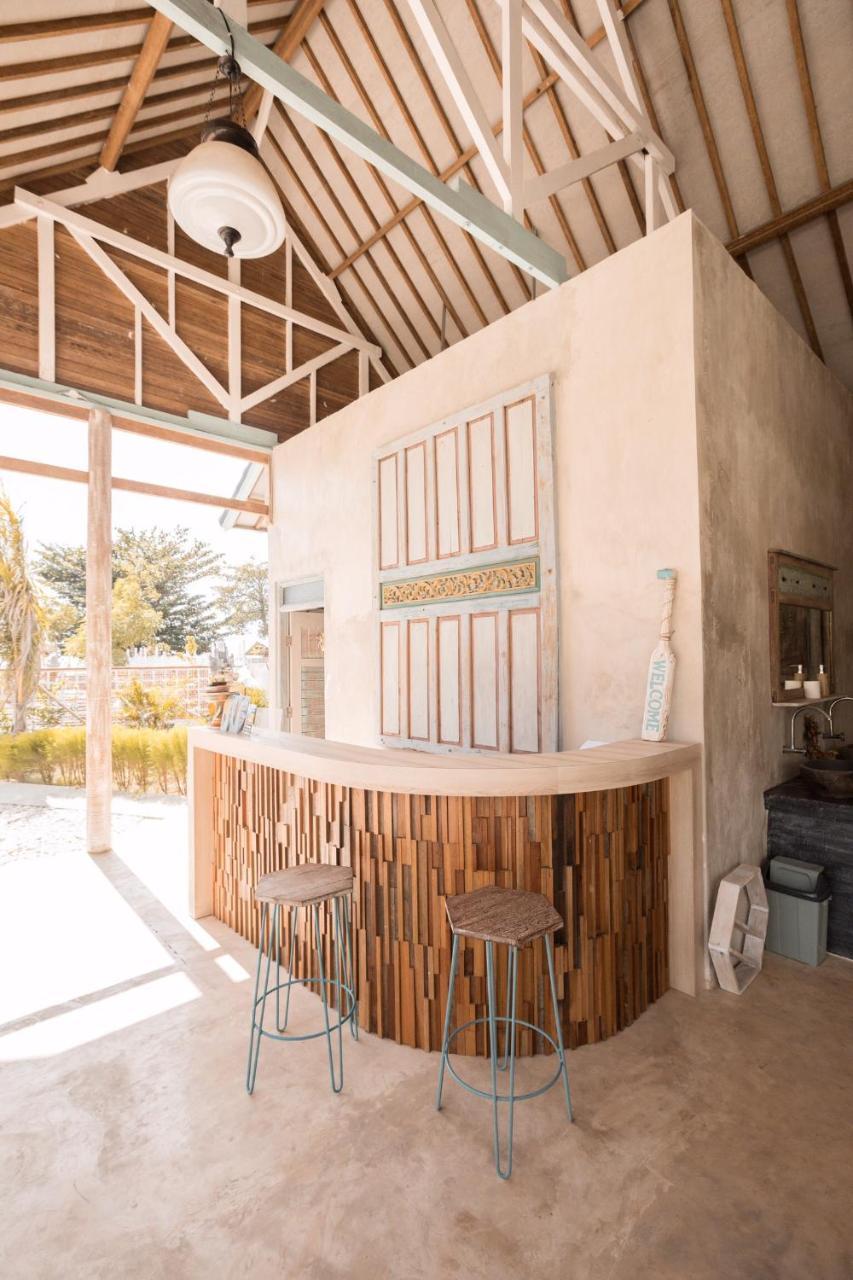 La Roja Bungalows Batununggul Exteriör bild